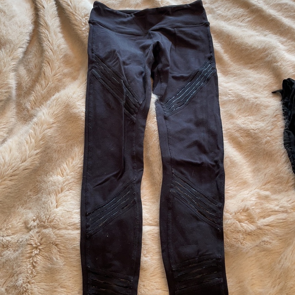 ALO size Small - Picture 2 of 4